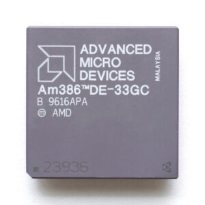 AMD Am386 por Konstantin Lanzet vía Wikimedia Commons, bajo CC BY-SA 3.0