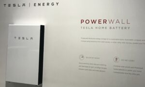 Tesla PowerWall por Kenneth Lund bajo CC BY 2.0