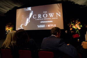 The Crown Screening por U.S. Embassy London bajo CC BY-ND 2.0