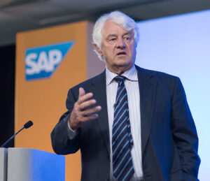 Hasso Plattner, co-fundador de SAP, por Michael Krigsman, bajo CC BY-ND 2.0