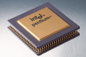 Intel Pentium 60 Processor por Mark Sze bajo CC BY-NC-ND 2.0